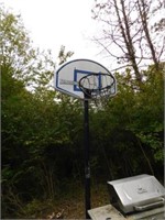 Portable basketball goal