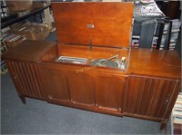 Zenith Stereophonic Console Radio Record Player