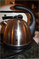 G.E. CORDLESS TEAPOT