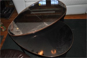 Mirror top table that opens.  Has wheels