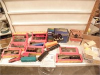 TYCO HO TRAIN CARS IN BOXES, TRAIN CONTROLS