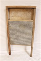 Vintage Economy Wood Wash Board