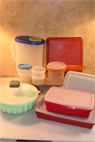 Food storage lot with Tupperware