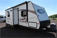 USED 2014 FOREST RIVER SURVEYOR CADET SC226 4X4TSV