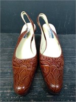 8m Tooled Leather Circa Joan & David Heels