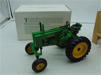 John Deere G High Crop Tractor