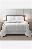 Below Zero Queen size cooling comforter