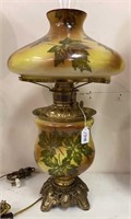 ANTIQUE VICTORIAN OIL LAMP W/ HAND PAINTED SHADE