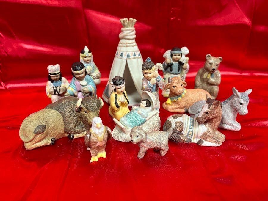 1992 House of Lloyd ceramic Nativity scene, 15 pcs