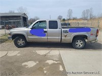 2000 Z71 Chevrolet 4 x 4 pickup truck