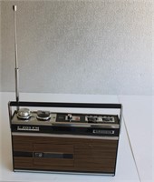Grundig CZ  01- FM Radio Cassette Player