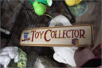 TOY COLLECTOR SIGN
