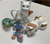 Chinese Porcelain Cats, Pottery Frog, Pottery Sala