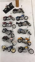 1:18 scale motorcycles-Harleys & Indian