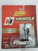 Johnny Lightning MUSCLE Featuring Linda Vaughn #32