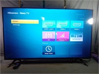 50" Hisense•Roku 4K TV with Remote Powers On