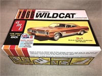 AMT 1966 Buick Wildcat open model