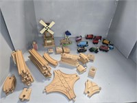 (50 PCS) THOMAS TRAIN WOODEN SET