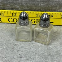Clear Glass S&P Shakers by ROC Taiwan