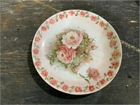 rose plate labeled Hardy no chips or cracks