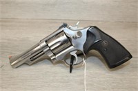 Smith & Wesson Model 66 / 357 Magnum