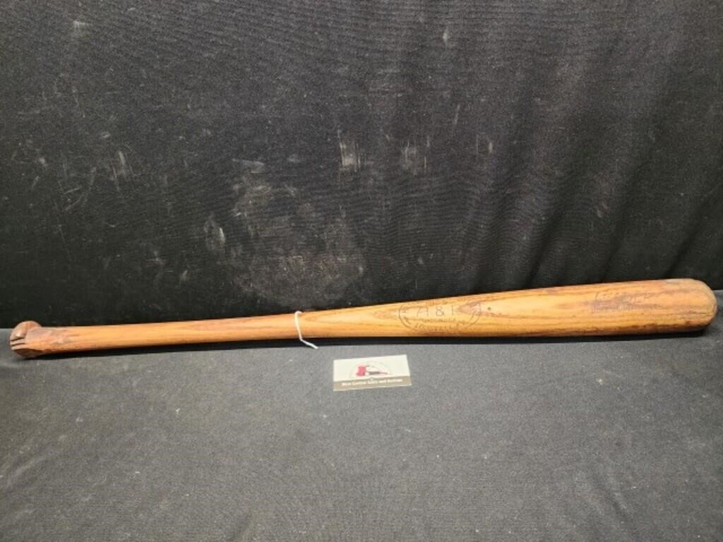 Wooden Hillerich and Bradsby Duke Snyder Bat