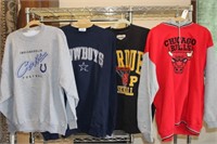 Clothing Lot: (4) Men's Sports Sweatshirts