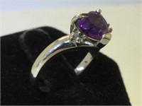 10K White Gold ring with Amethyst and Diamonds -
