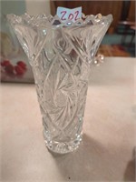 Crystal 8in vase