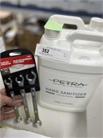 Petra Hand Gel, Wrench Set