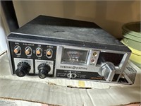 40 CHANNEL MOBILE-CITIZENS BAND TRANSCEIVER M
