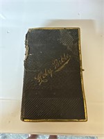 Vintage Holy Bible / as is