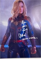 Autograph COA Captain Marvel Photo