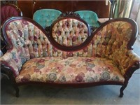 Beautiful Victorian Style Floral Couch