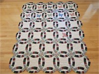 Handmade Double Wedding Ring Pattern Quilt