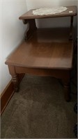 Wooden end table x2 no contents