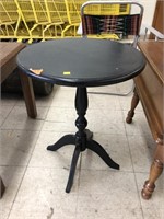 Round Entry Table Approx 20Dx26H