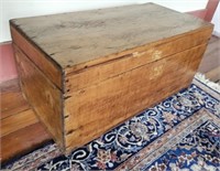 Pine blanket box 28"14"13"