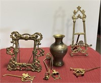 Miscellaneous brass items