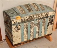 Hump back steamer trunk - tin/wood/