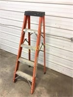5' Orange Step Ladder