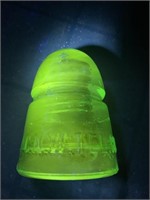 Manganese glass insulator