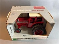Ertl 1/16 International 1566 Tractor