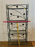 Metal bakers rack/plant stand