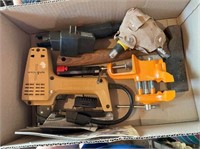 BOX LOT: TOOLS - SWINGLINE NAILGUN,