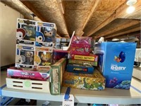 Funko Pop, Puzzles, Games, Disney Dory  Aquarium