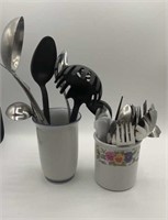 Kitchen utensils & holders