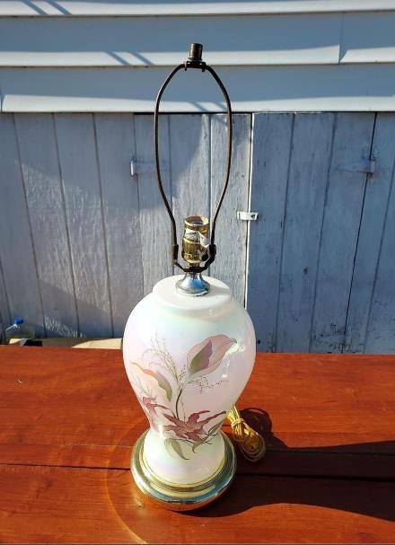 80's White Lusterware Iridescent Lillies Lamp
