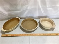 Pampered Chef & Other Glazed Dish (chipped)