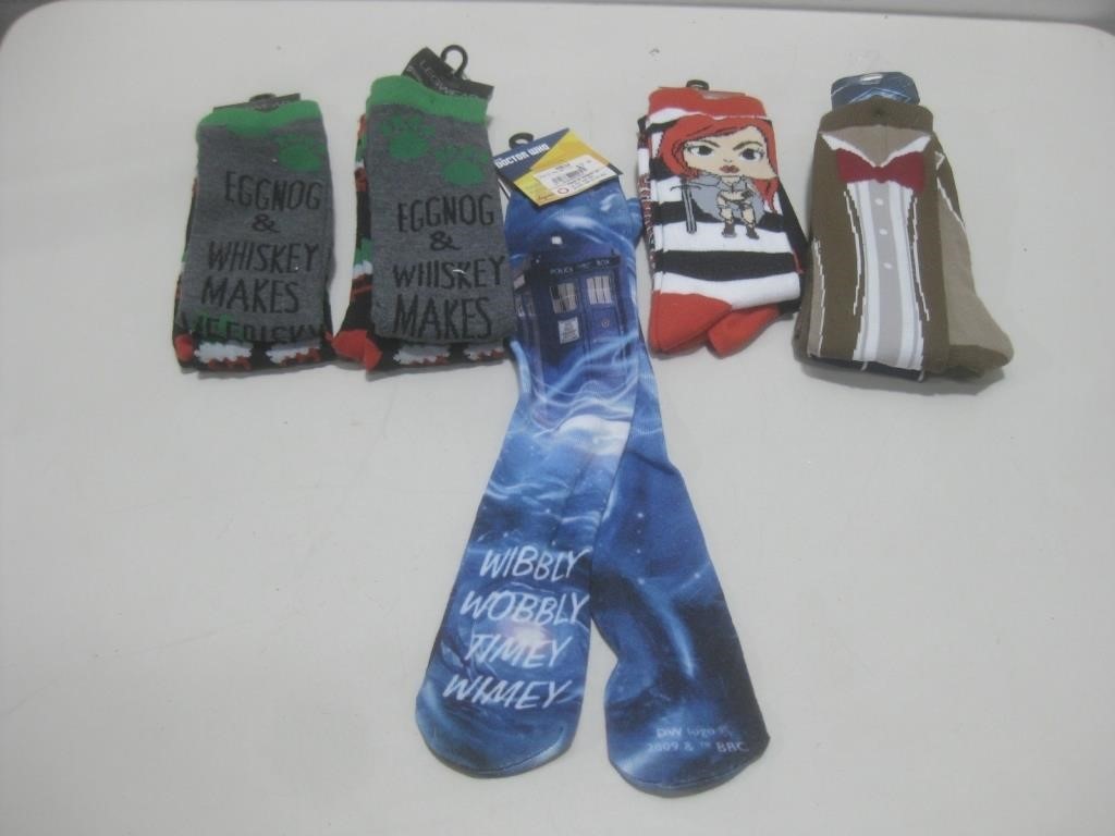NWT Five Character Socks